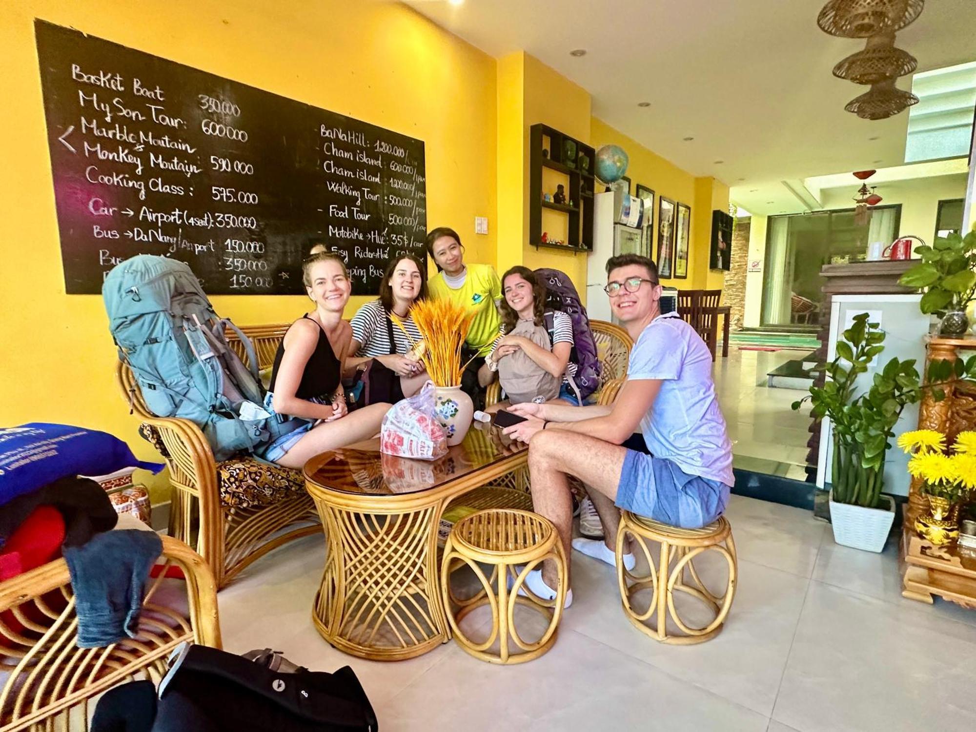 Phố Chợ đêm Hội An